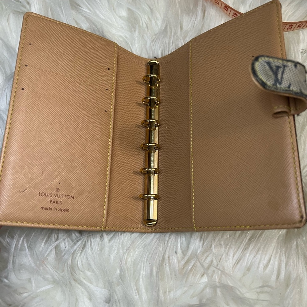 Louis Vuitton PM Agenda - Picture 3 of 4